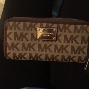 MK wallet
